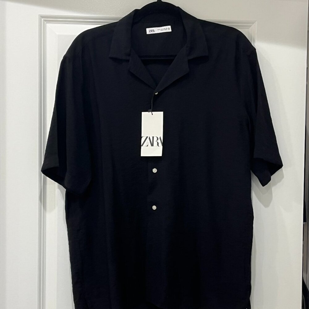 ZARA Men's Relaxed Fit Spread Collar Short Sleeve Textured Shirt